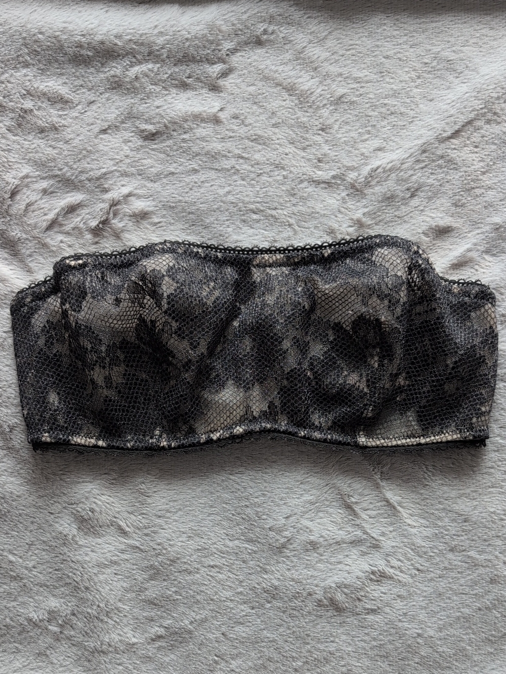 Victoria's Secret Black And Cream Lace Strapless Bandeau Bra